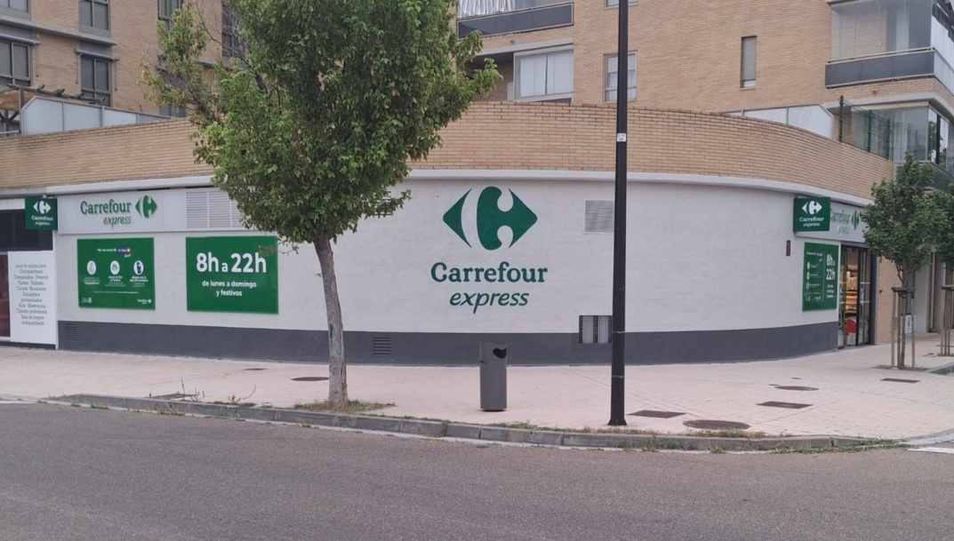 Fachada del primer Carrefour Express de Zaragoza capital. - 
