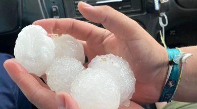 El granizo trae una avalancha de trabajo en Castellón: hasta diez lunas reparadas por hora y cita para agosto
