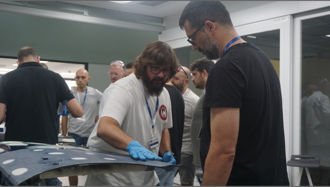 Roberlo celebra un nuevo curso de formación para profesorado automoción