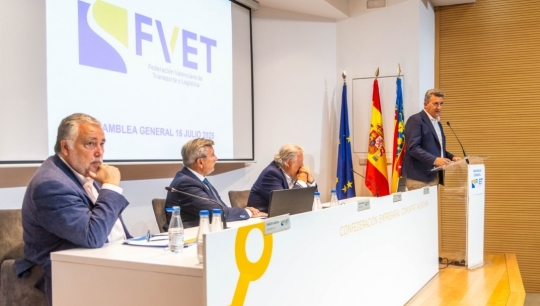 Los transportistas valencianos reclaman un 