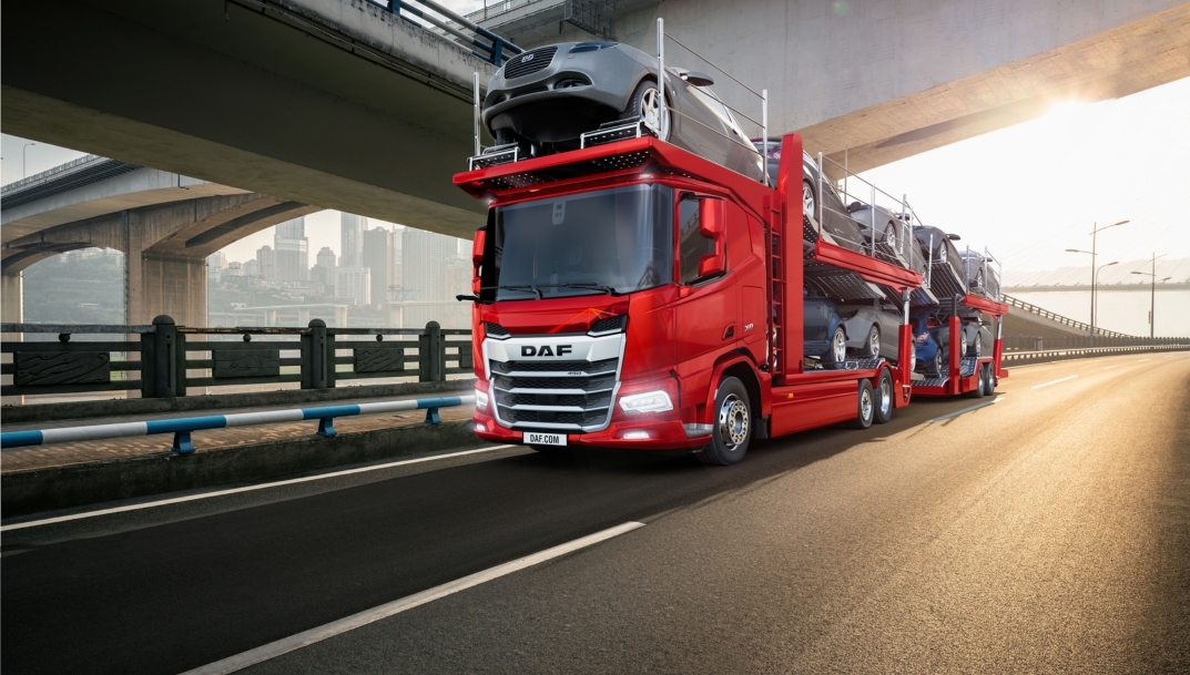Chasis especial de DAF para el transporte de automóviles. - 