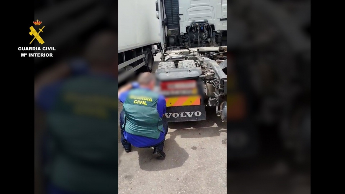 La investigación se inició tras la denuncia por el robo de un camión estacionado en Mairena del Alcor (Sevilla). - 