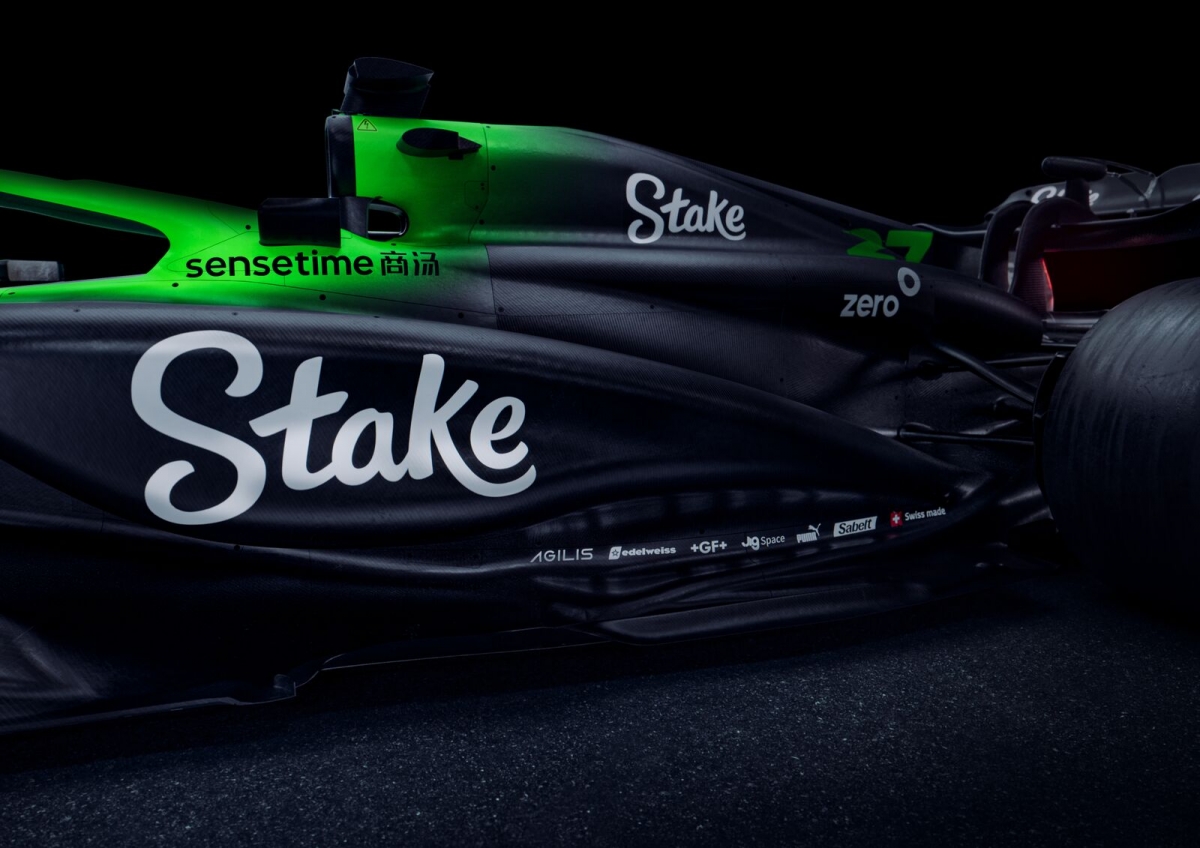 Lateral del monoplaza de la escudería Stake F1 Team Kick Sauber.