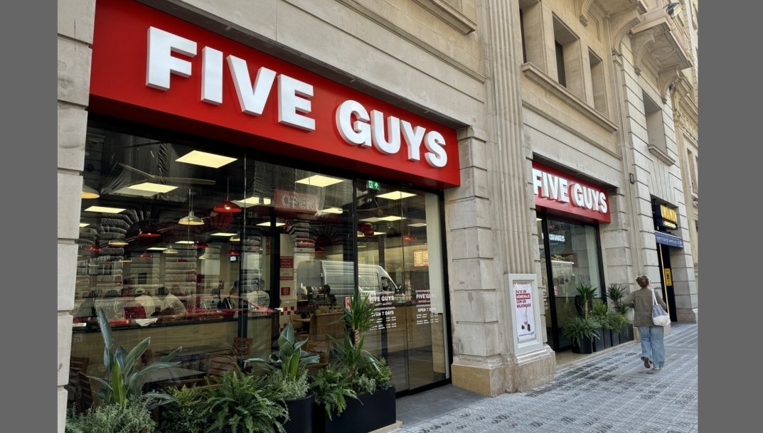 Five Guys abre su tercer restaurante en el corazón de Marbella (Málaga)