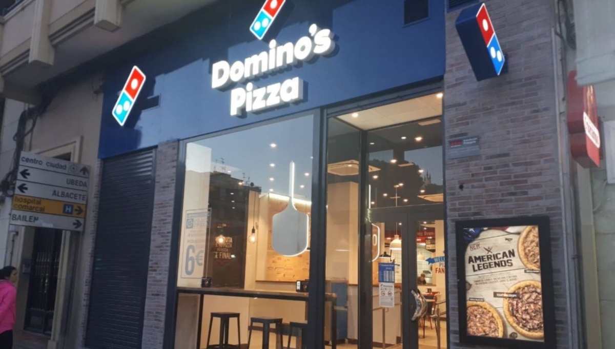 Restaurante de Domino's Pizza. - 
