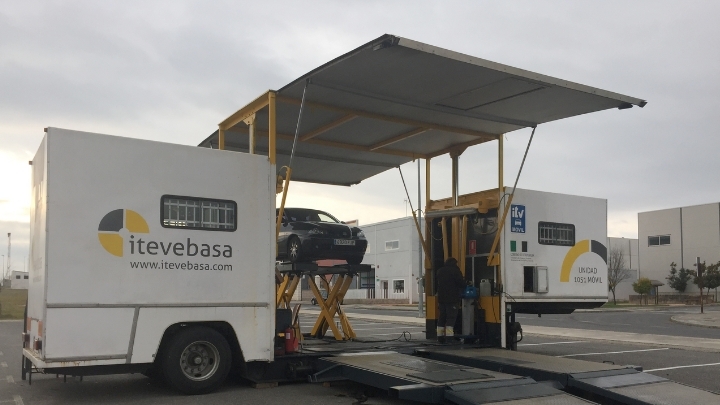 La Junta de Extremadura refuerza el servicio de ITV en Trujillo (Cáceres) con una unidad móvil