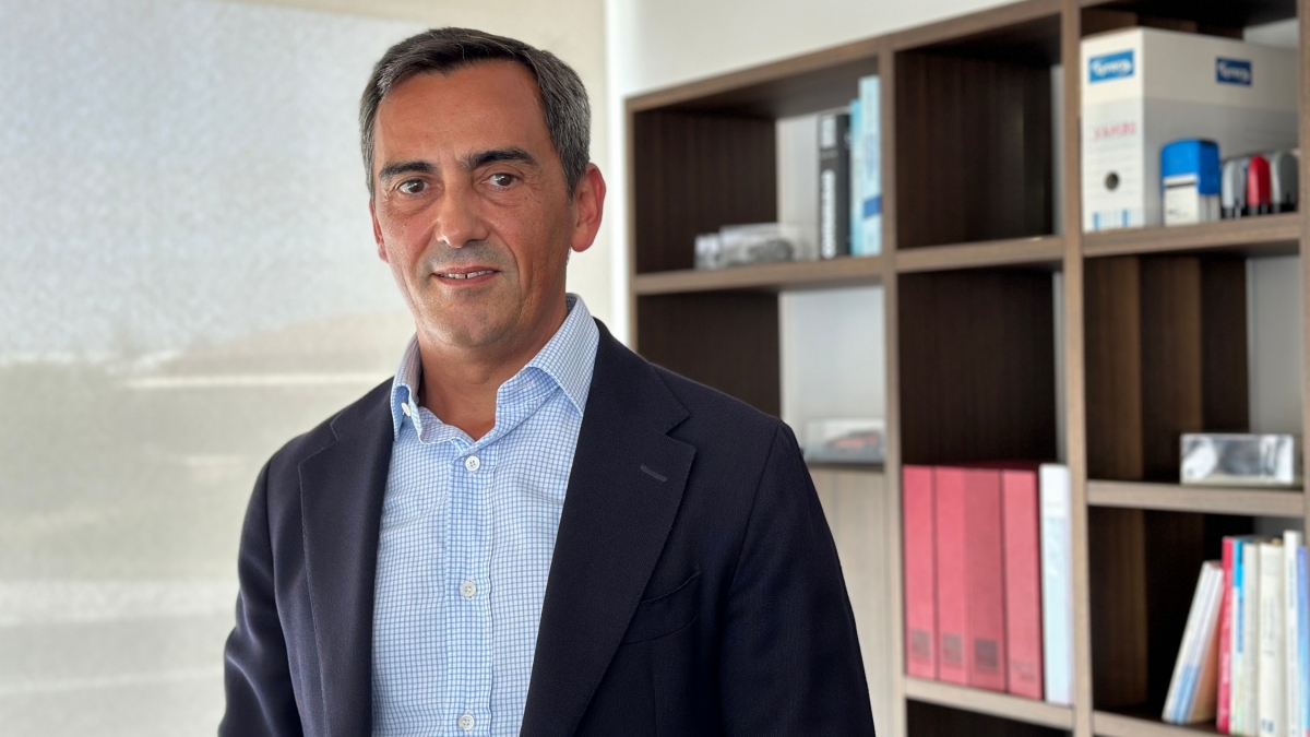 El nuevo presidente de Cetraa recibió a Infotaller en el despacho de su concesionario.