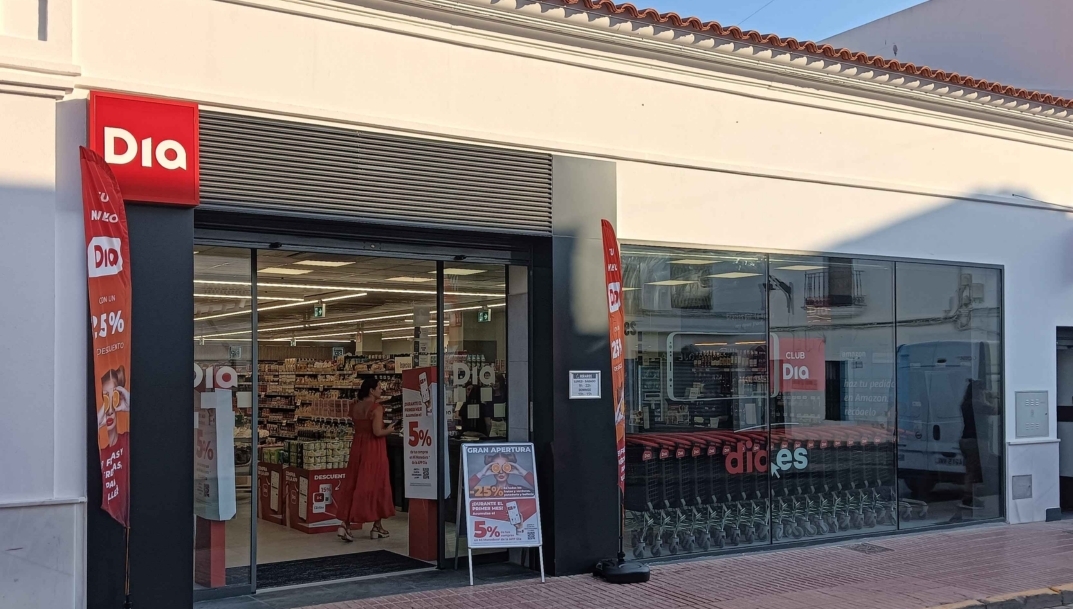 Dia se refuerza con su primera tienda en Cartaya (Huelva) y la décima en Segovia