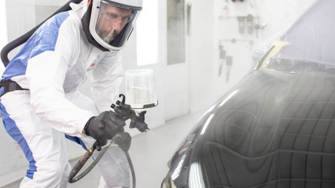 Cómo maximizar la productividad del pintor en el taller y reducir el desperdicio de materiales