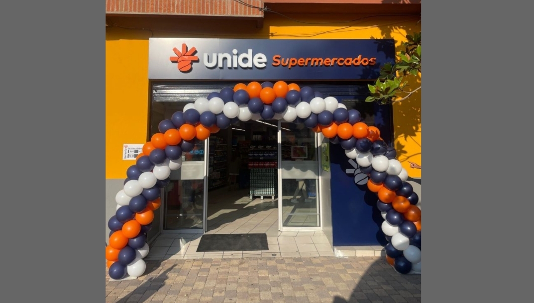 Nuevo Unide Supermercados en Pedrajas de San Esteban (Valladolid).