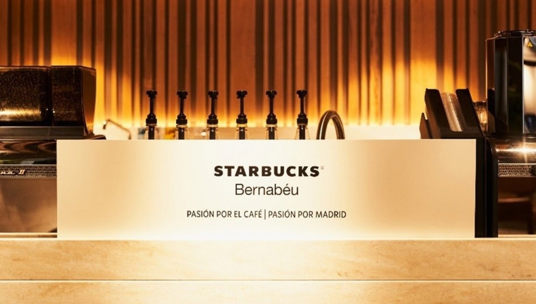 Starbucks abre en el Bernabéu su local más grande en España y el primero de Europa en un estadio