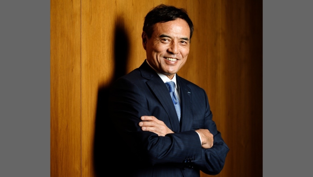 El director ejecutivo de Suntory dimite por la compra de unos suplementos que 