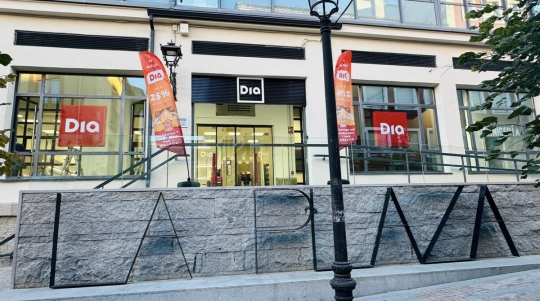 Dia inaugura tres establecimientos, dos en Castilla-León (Burgos y Ávila) y uno en Galicia (Santiago de Compostela)