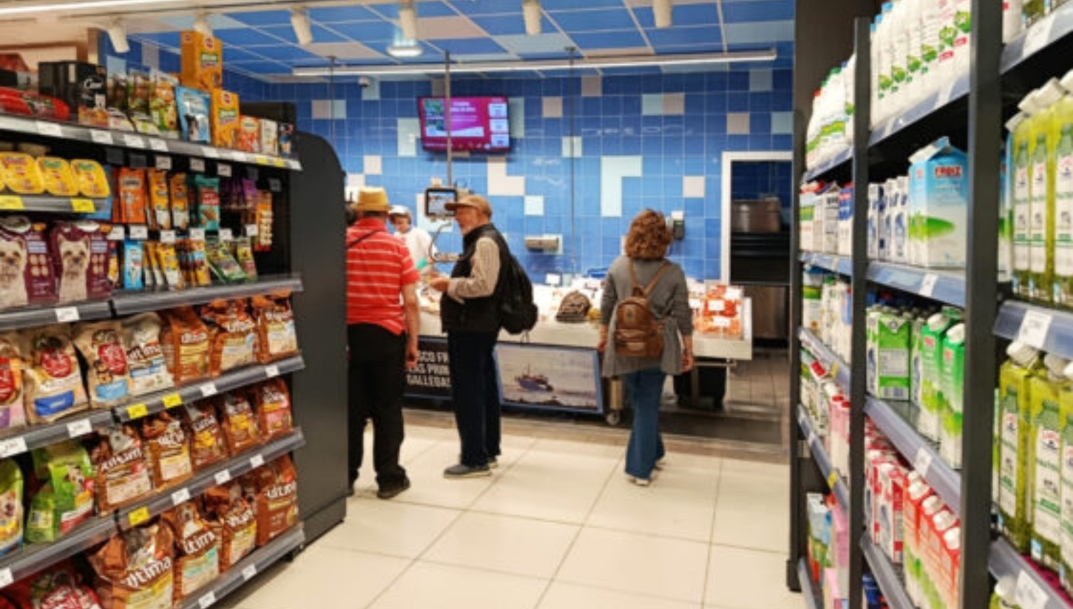 La generación X no está de moda, pero es la que más gasta en España: 236.000 millones de euros en 2025, según NielsenIQ