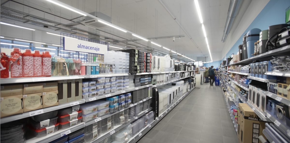 Action se refuerza en la Región de Murcia e inaugura tienda en Cieza