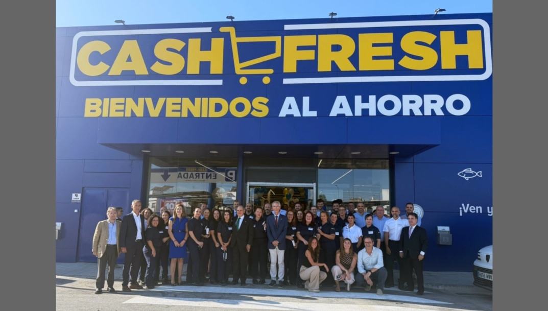 Inauguración de una tienda Cash Fresh. - 