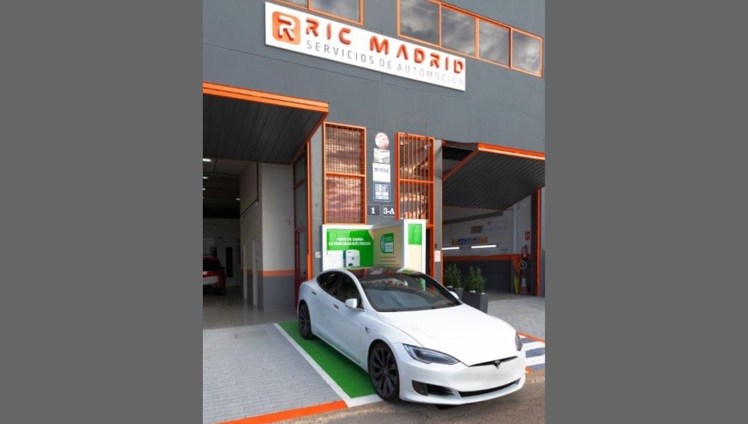 RIC Madrid, taller homologado para reparar Tesla en la Comunidad de Madrid