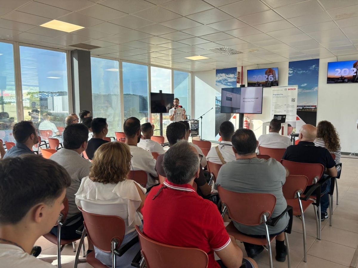 Bosch aprovecha el Iberian Supercars en Cheste (Valencia) para promocionar su Programa PRO para talleres