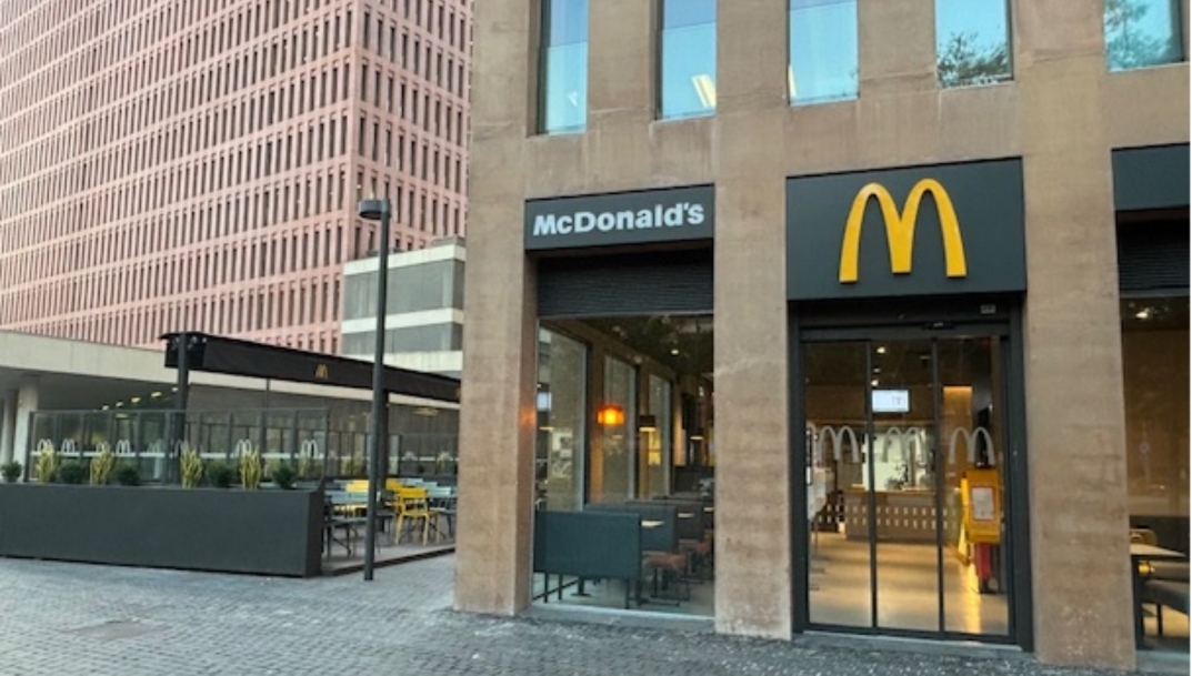 McDonald's abre su tercer restaurante en L'Hospitalet de Llobregat (Barcelona)