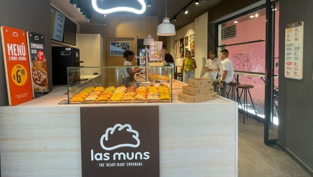 Entrada a un local de Las Muns. - 