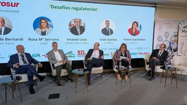 Mesa sobre desafíos regulatorios de CETM Multimodal. - 