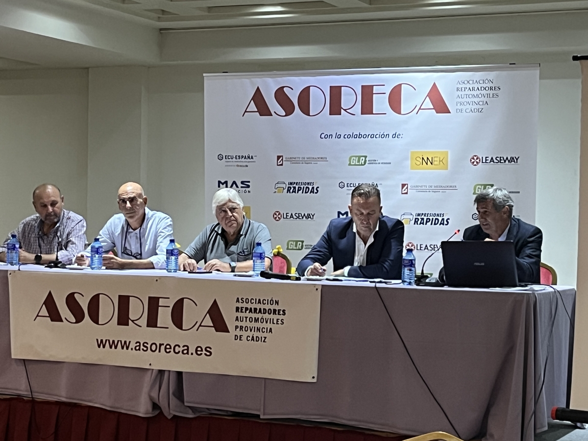 Los talleres gaditanos analizan la nueva factura digital, el convenio colectivo y el coste de la hora de mano de obra
