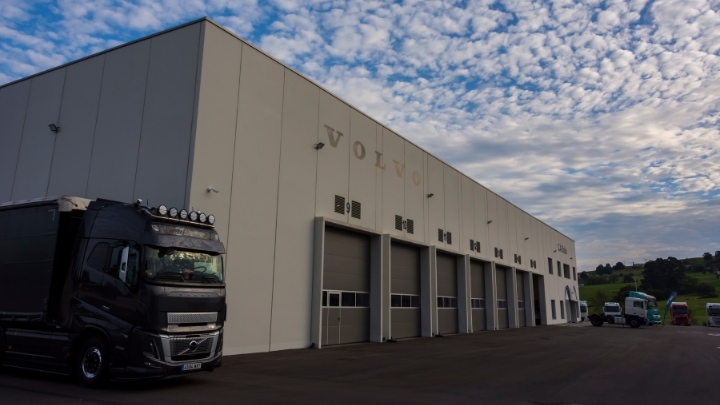 Las nuevas instalaciones de Volvo Trucks en Cantabria. - 