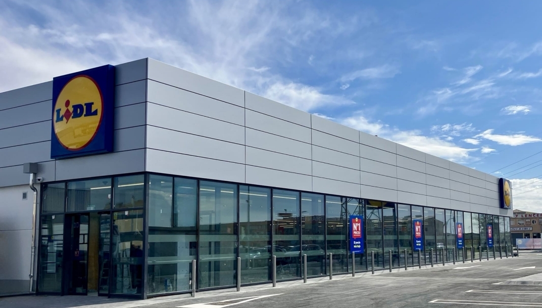 Lidl abrirá dos nuevas tiendas este mes de octubre en las provincias de Castellón y Sevilla