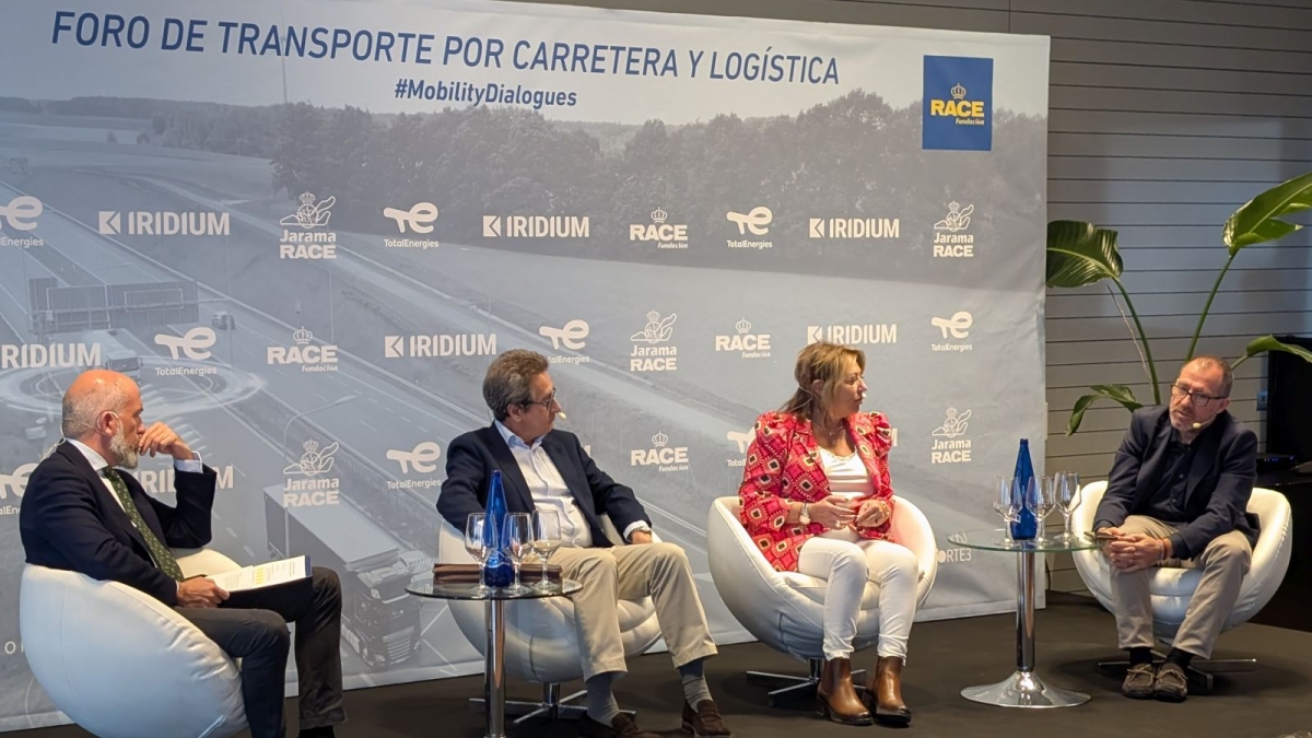 Mesa redonda sobre el futuro de la movilidad.