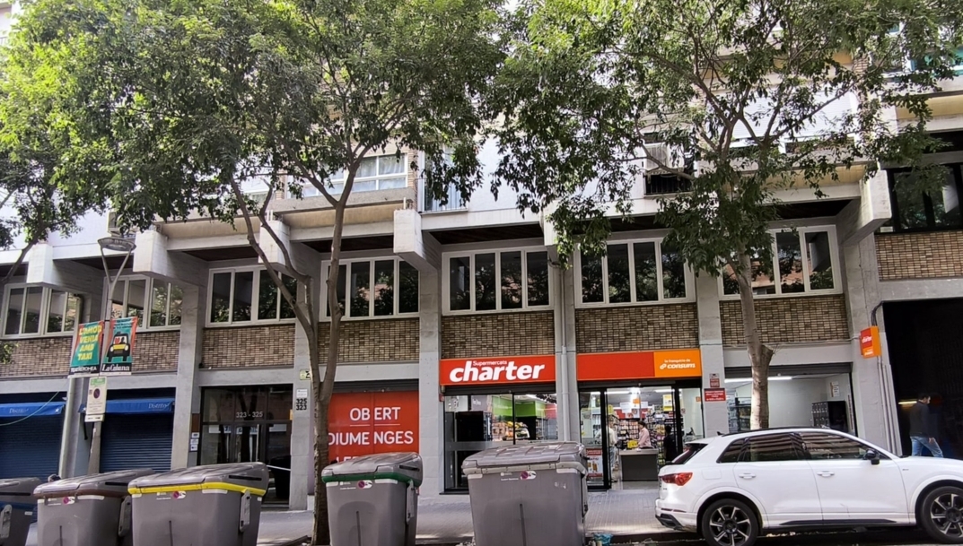 Charter crece en Barcelona capital con un nuevo supermercado