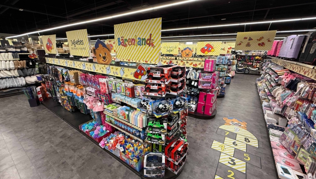 Interior de una tienda TEDi. - 