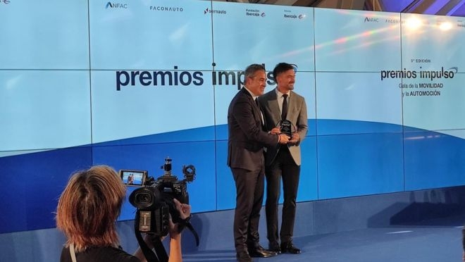 TERA Batteries, en el momento de subir a recoger su galardón.