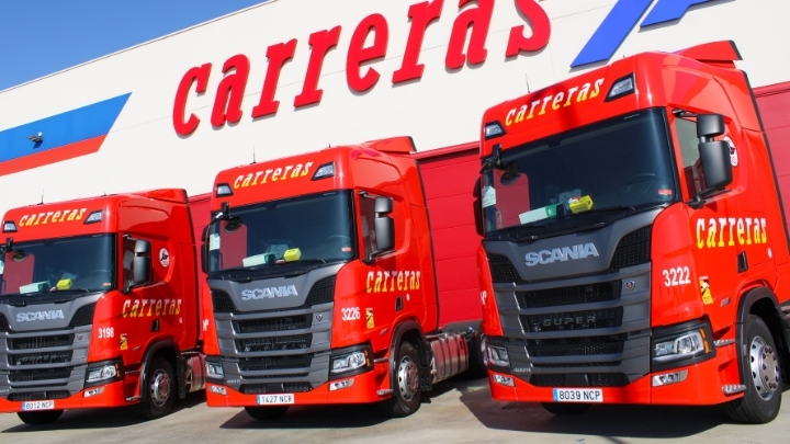 Scania entrega al grupo Carreras 104 nuevos camiones