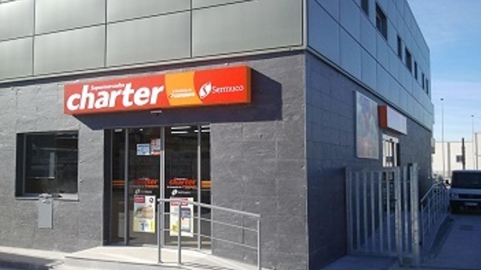 Fachada de supermercado Charter - 