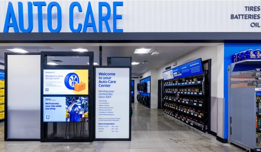 Wallmart estrena en Arkansas el autocentro del futuro: entrega de llaves en taquillas inteligentes y actualizaciones en tiempo real vía app