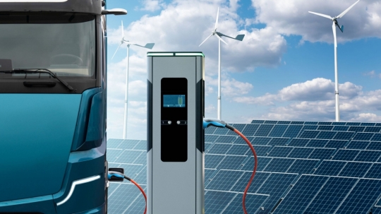 La falta de confianza en el camión eléctrico queda al descubierto en una encuesta a 200 transportistas catalanes 