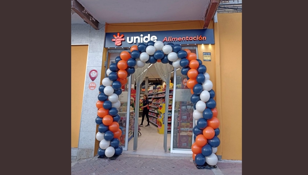 Entrada al nuevo Unide Alimentación en Fuentidueña de Tajo (Madrid).