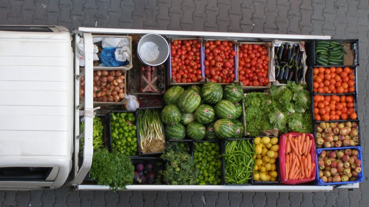 Camión con verduras.