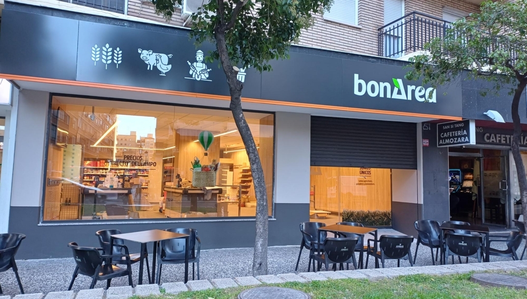 BonÀrea amplía su superficie comercial con el traslado de su tienda de la calle Santa Lucía en Zaragoza 