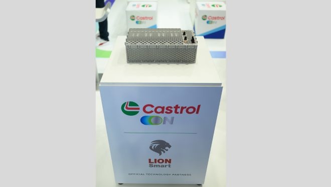 Castrol se alía con Lion Smart para impulsar la refrigeración directa de baterías en eléctricos e híbridos enchufables