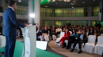 BP explora las tendencias, oportunidades e incertidumbres del sistema energético para los próximos 25 años