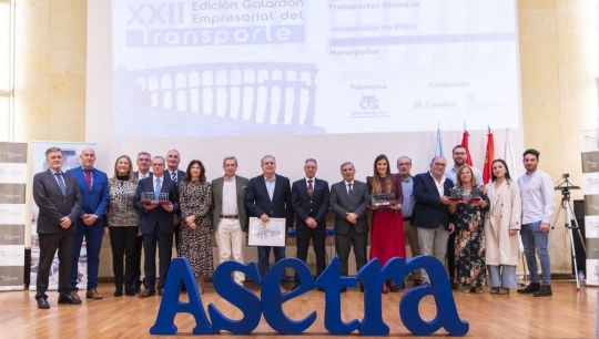 Asetra entrega los Acueductos de Plata en su gala del transporte segoviano