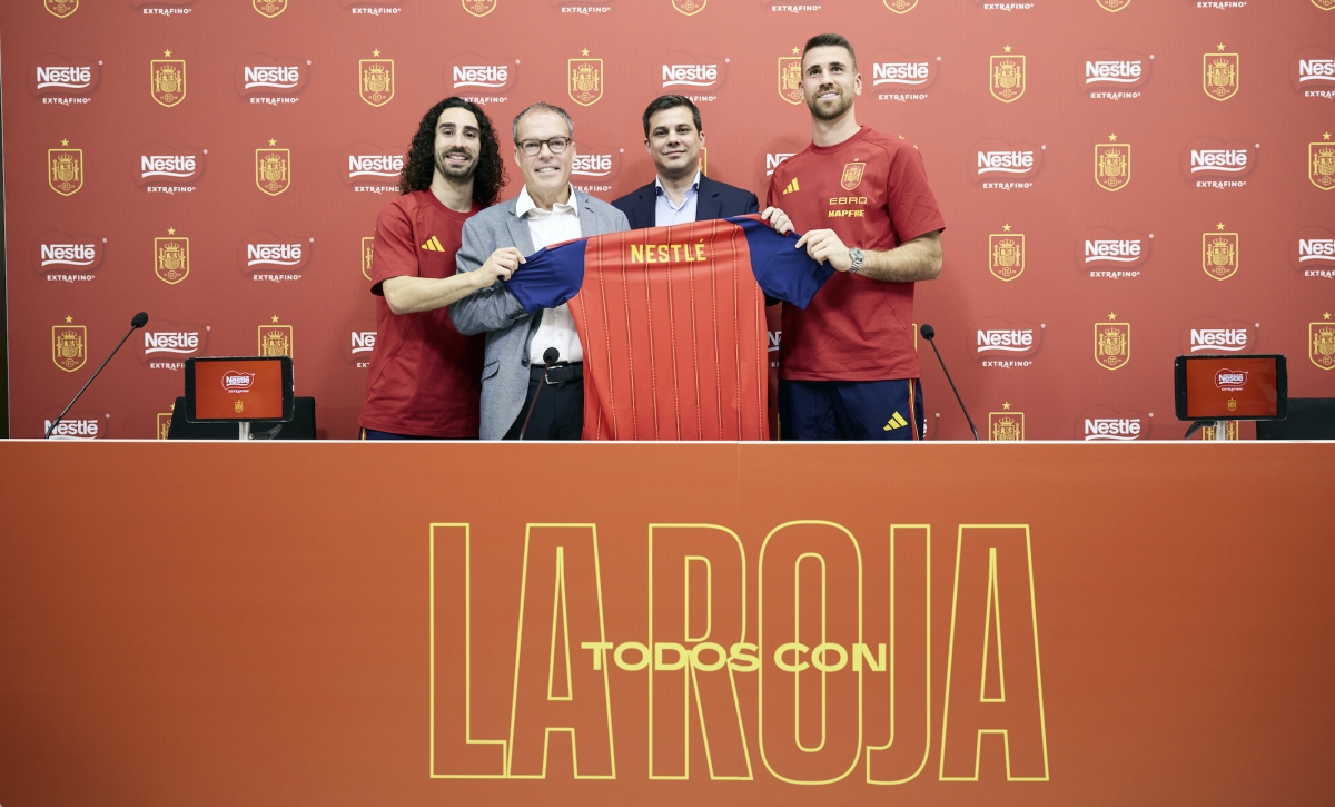 Nestlé Extrafino se alía con La Roja y lanza una edición especial de su clásico chocolate