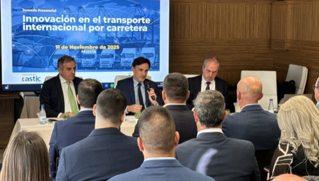 Una jornada sobre innovación en el transporte por carretera pone el foco en las personas como motor de cambio