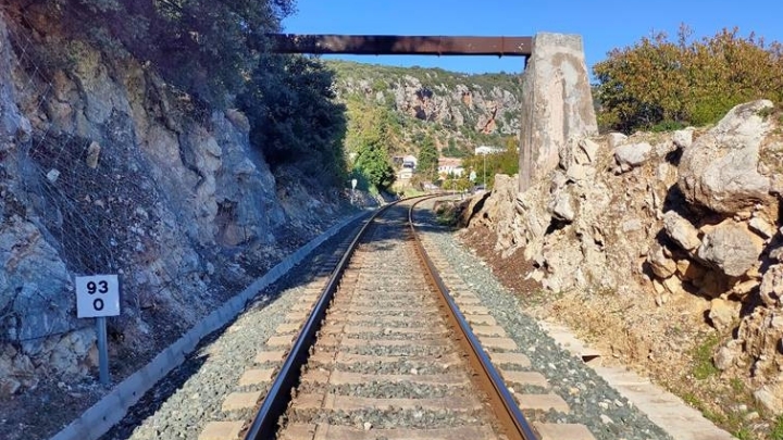 Transportes mejorará los cuatro pasos superiores de la línea Bobadilla-Algeciras en Cádiz y Málaga
