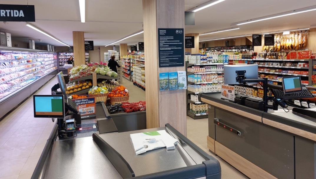 Interior de una tienda bonÀrea. - 