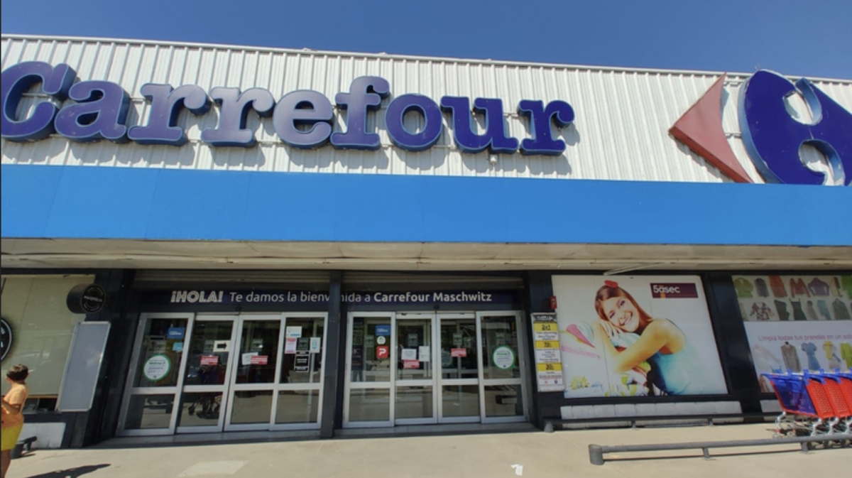 Francisco de Narváez y el fondo de Bernard Arnault ofrecen 1.000 millones de dólares por Carrefour Argentina