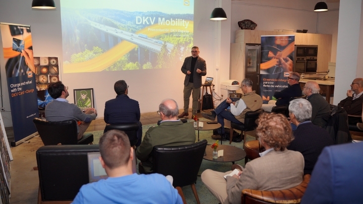 Presentación de la tarjeta +Charge en Madrid.