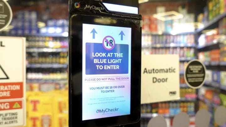 Tesco Premier implementa una innovadora solución de control de edad en Glasgow