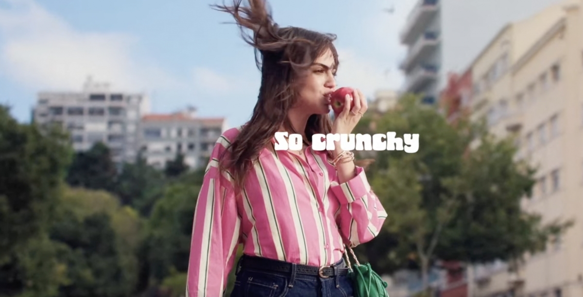 Pink Lady® renueva su posicionamiento con la campaña global 'Muy crujiente, muy jugosa, muy cool'